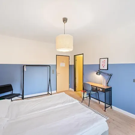 Hotel Becozy Self Check-in Pop-up 3*