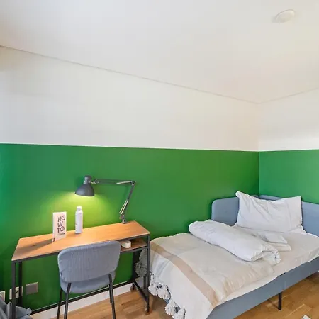 Becozy Self Check-in Pop-up Hotel 3*