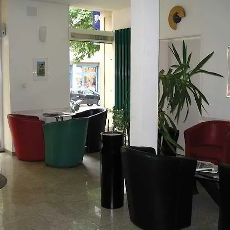 Becozy Self Check-in Pop-up Hotel