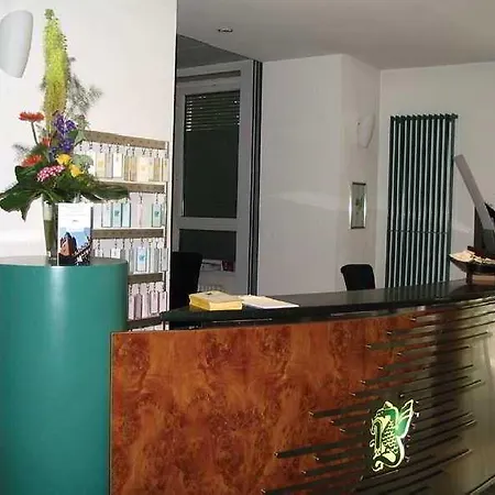 Hotel Becozy Self Check-in Pop-up 3*